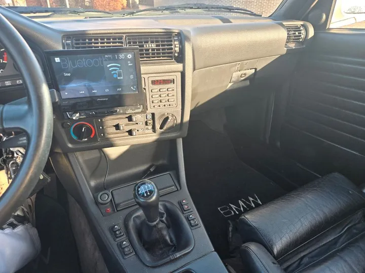 BMW 325