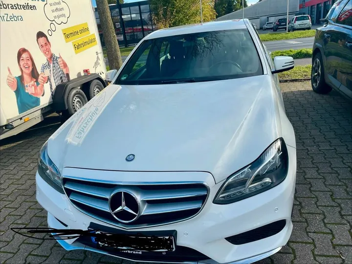 Mercedes-Benz E 200