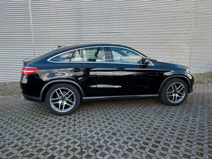 Mercedes-Benz GLE 400
