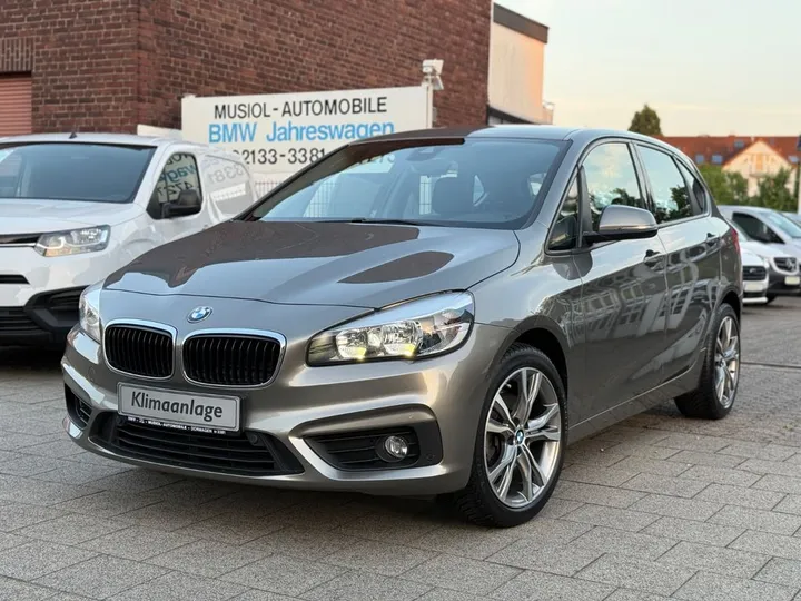 BMW 218