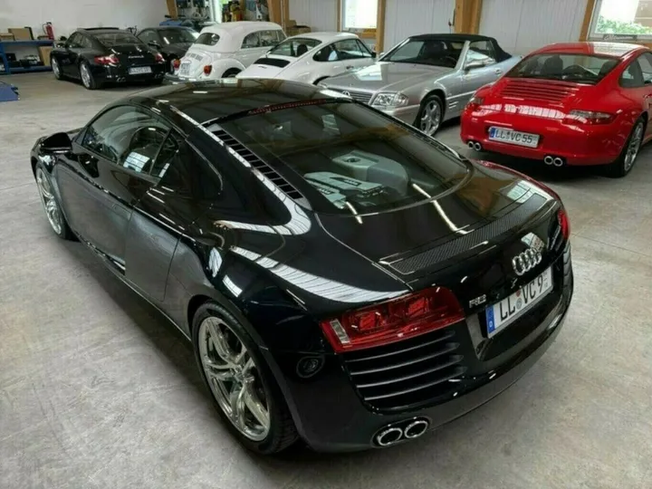 Audi R8