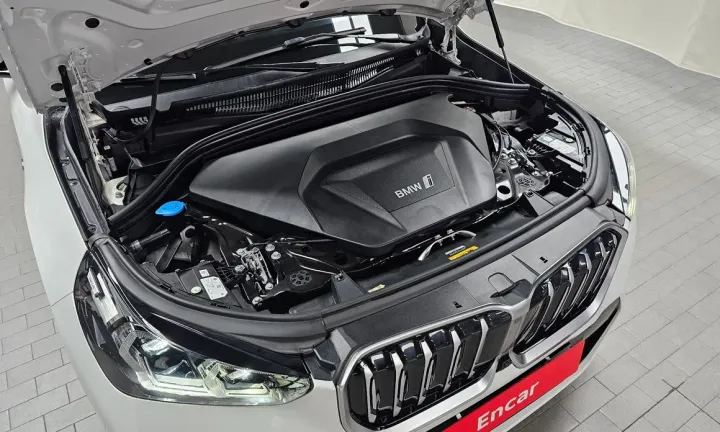 BMW iX1