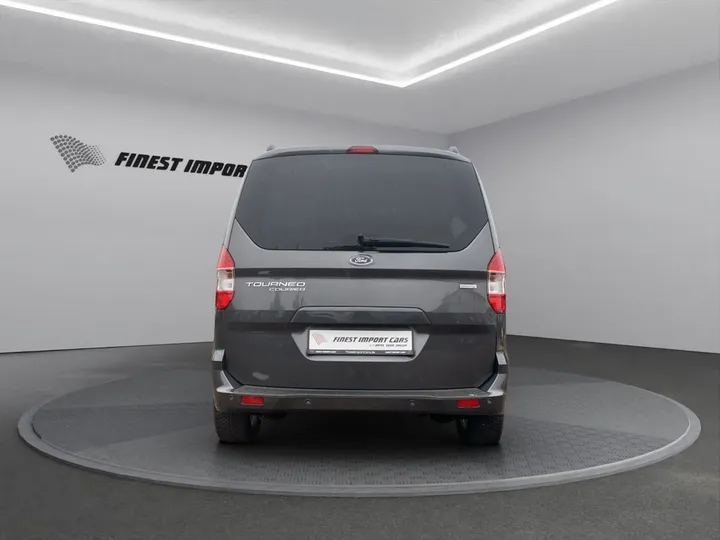 Ford Tourneo Courier