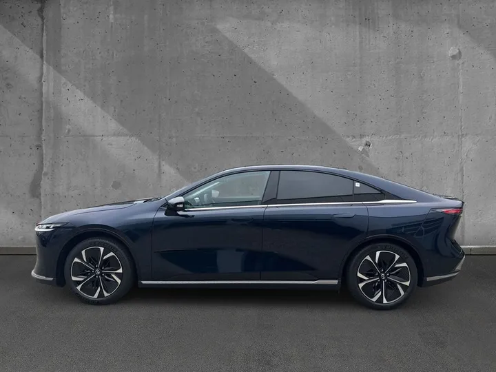 Mazda 6e