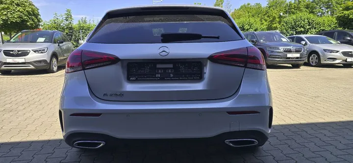 Mercedes-Benz A 250