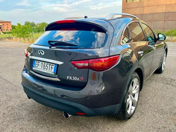 Infiniti FX