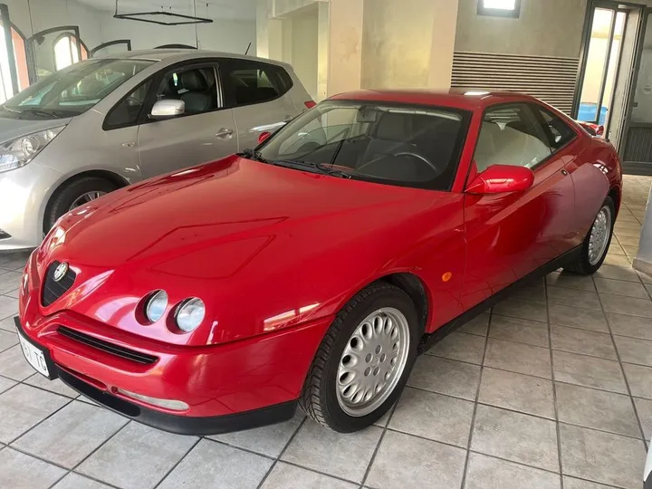 Alfa Romeo GTV