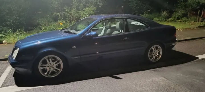Mercedes-Benz CLK 230