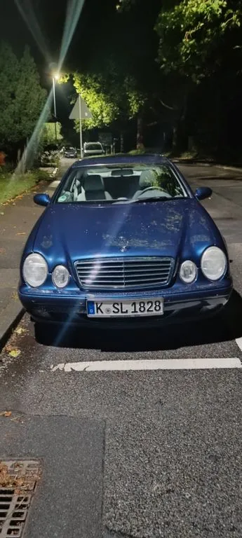 Mercedes-Benz CLK 230