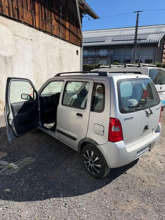 Suzuki Wagon R+