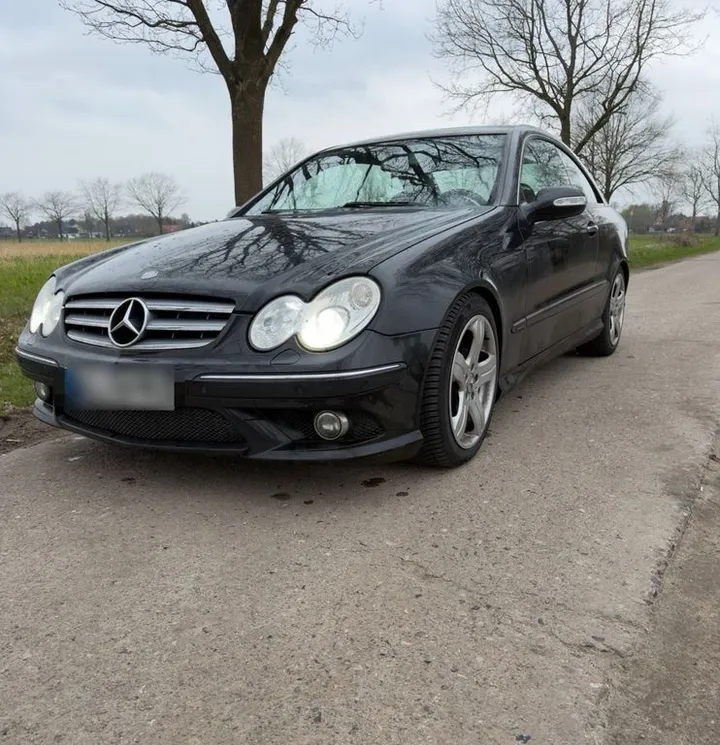 Mercedes-Benz CLK 220