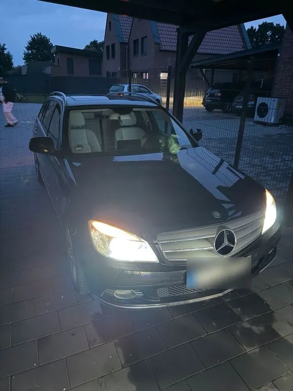Mercedes-Benz C 320