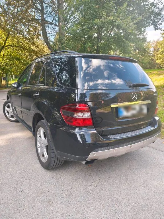 Mercedes-Benz ML 320