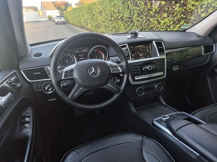Mercedes-Benz ML 350