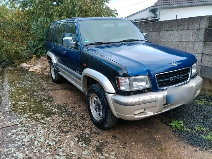 Opel Monterey