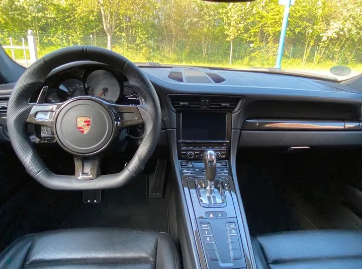 Porsche 991