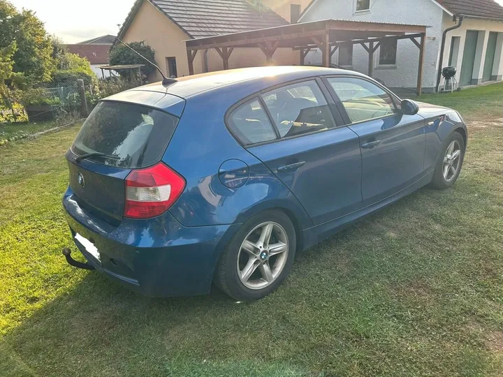 BMW 120