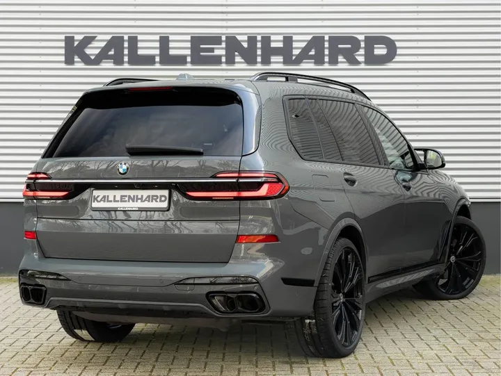 BMW X7 M60