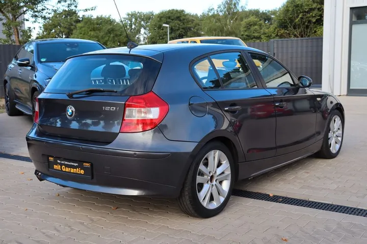 BMW 120