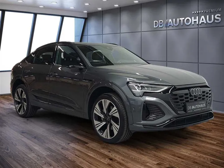 Audi Q8 e-tron