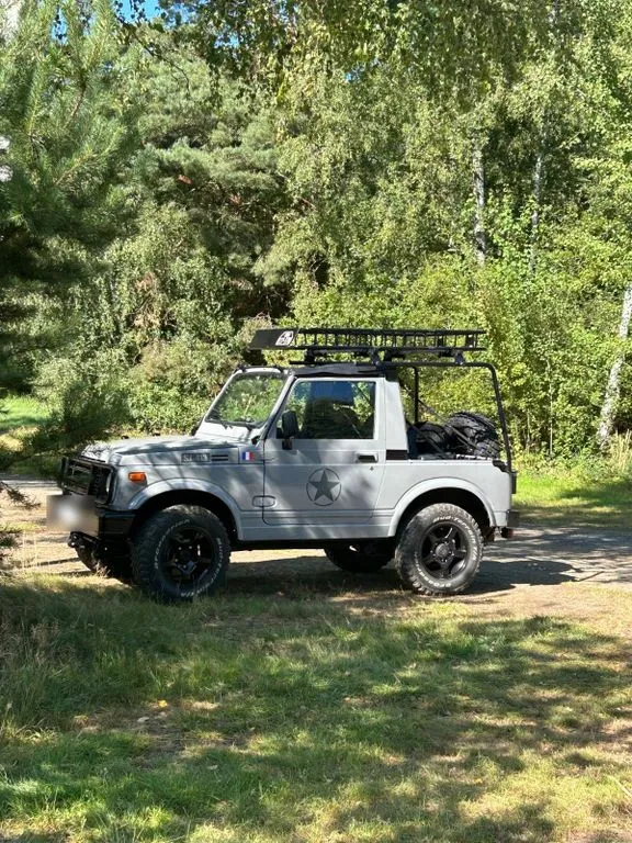 Suzuki SJ Samurai