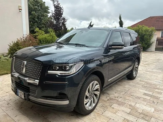 Lincoln Navigator