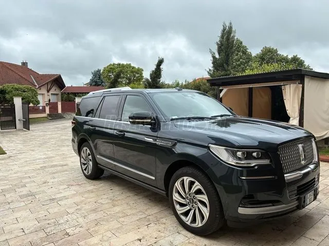Lincoln Navigator