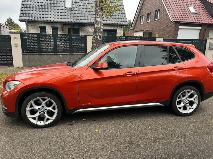 BMW iX1