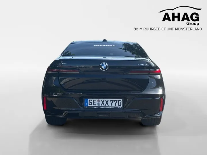 BMW 740