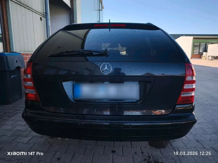 Mercedes-Benz C 220
