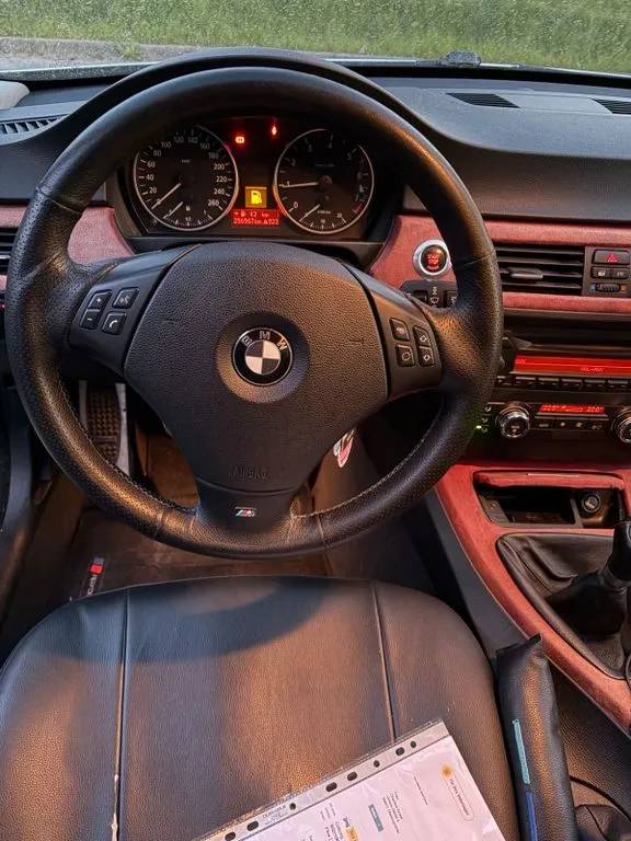 BMW 325