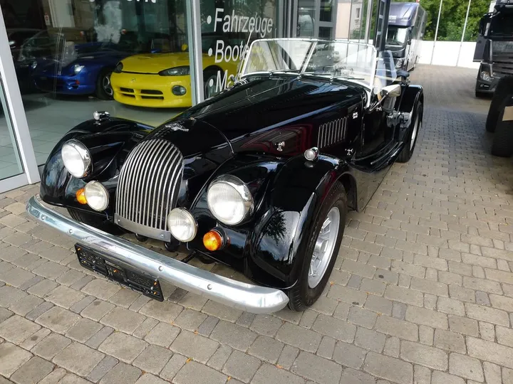 Morgan Plus 8