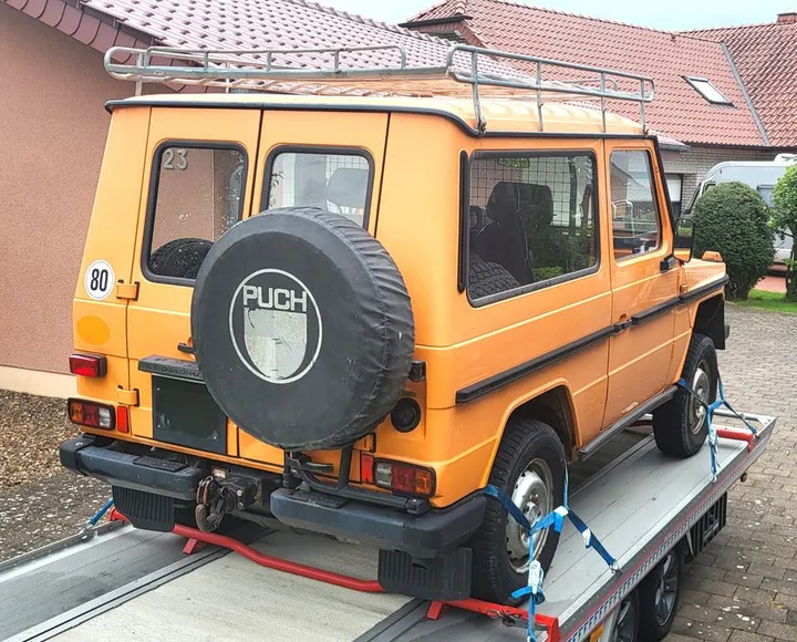 Mercedes-Benz G 230