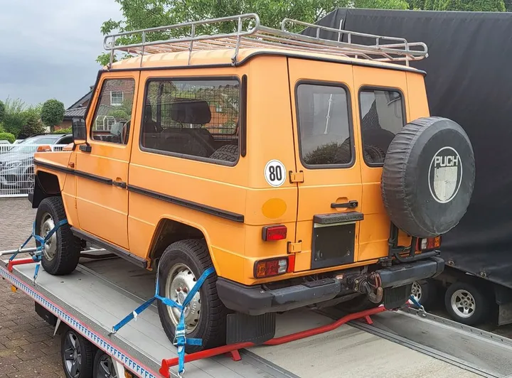 Mercedes-Benz G 230