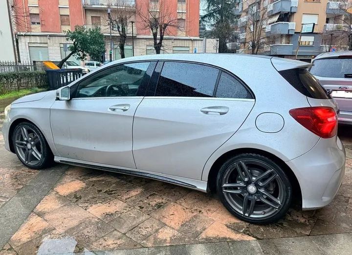 Mercedes-Benz A 200
