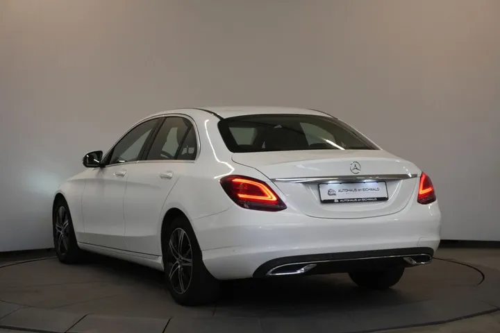 Mercedes-Benz C 200