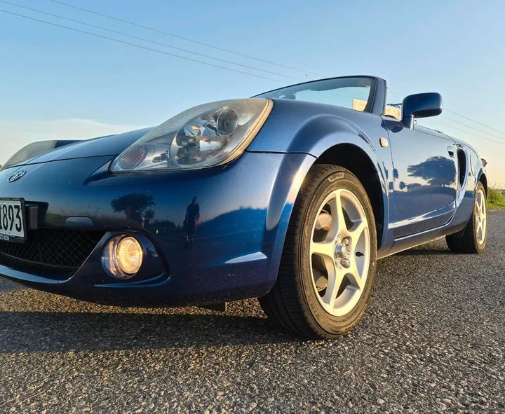 Toyota MR 2