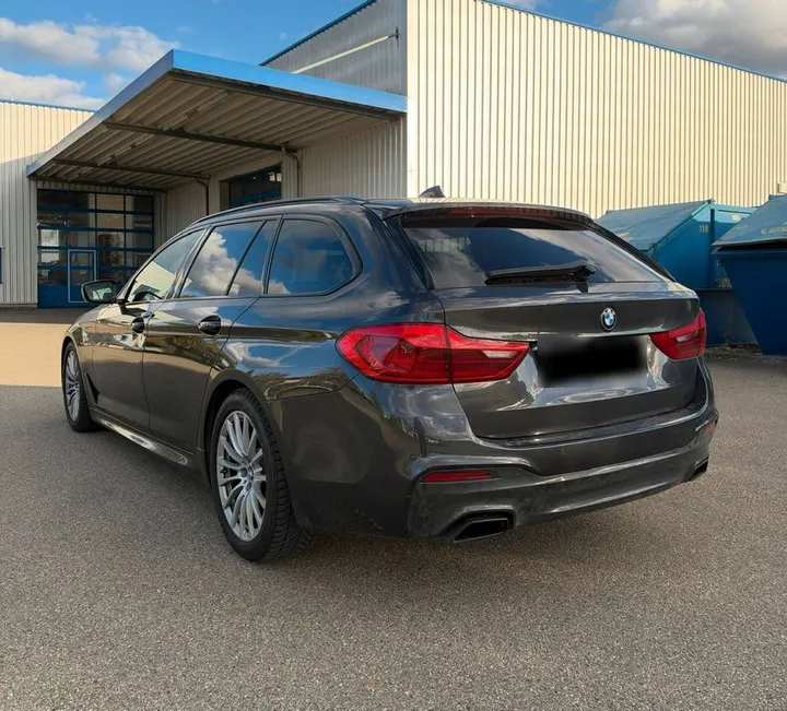BMW 530