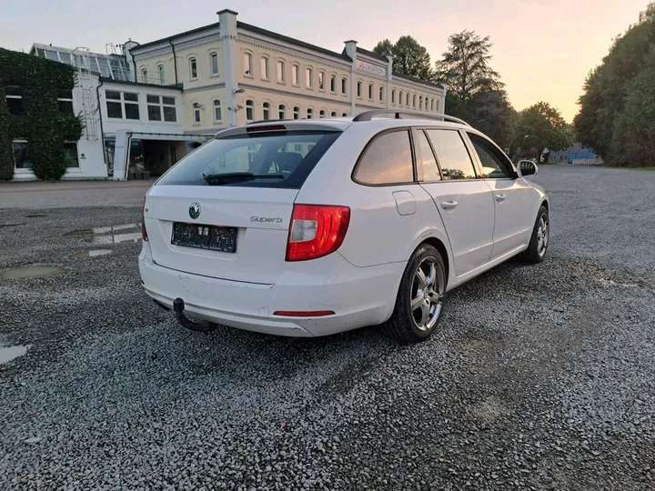 Škoda Superb