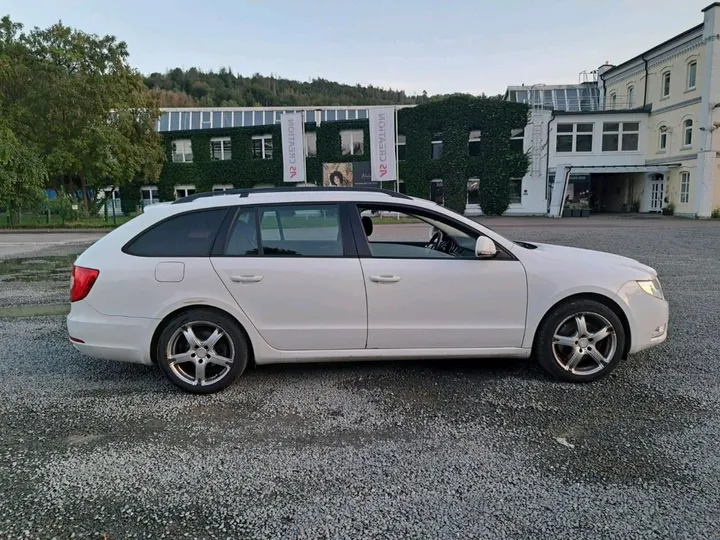 Škoda Superb
