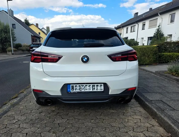 BMW X2