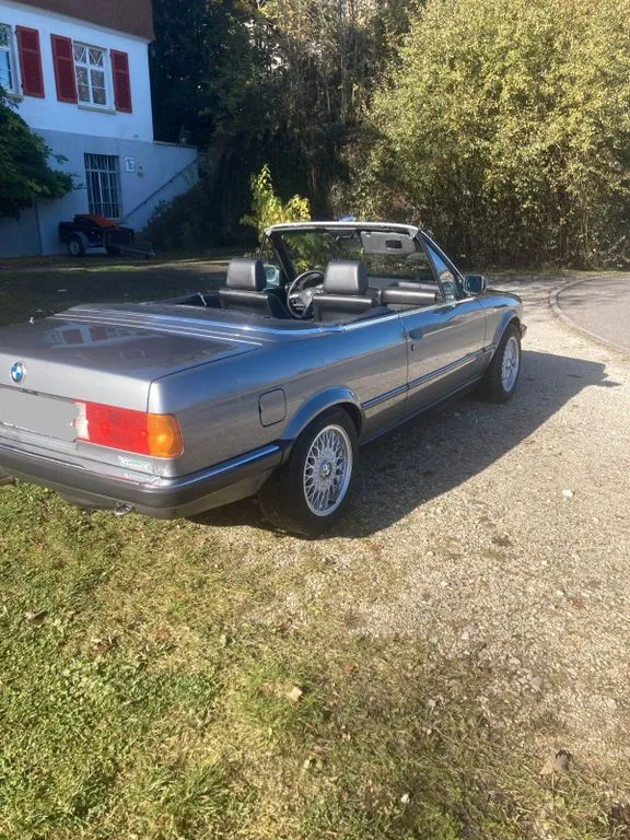BMW 325
