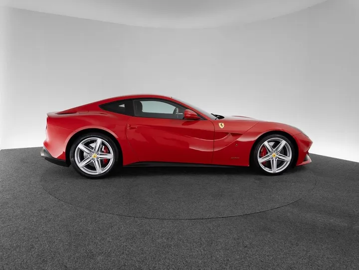 Ferrari F12