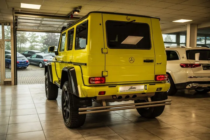 Mercedes-Benz G 500