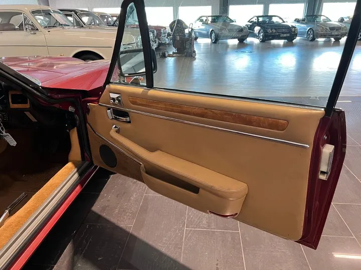 Jaguar XJSC