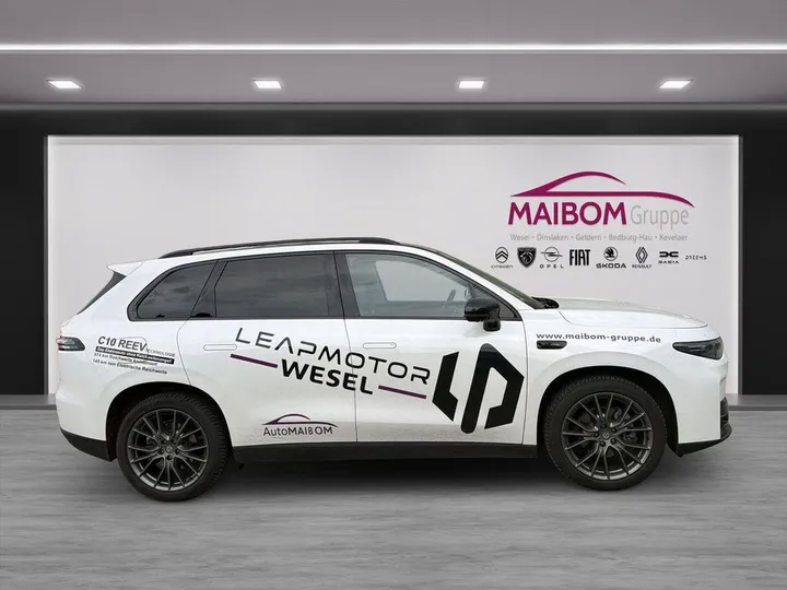 Leapmotor C10