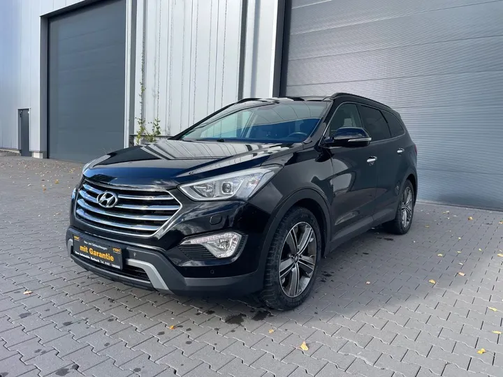 Hyundai Grand Santa Fe