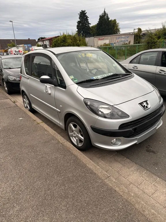 Peugeot 1007