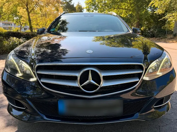 Mercedes-Benz E 250