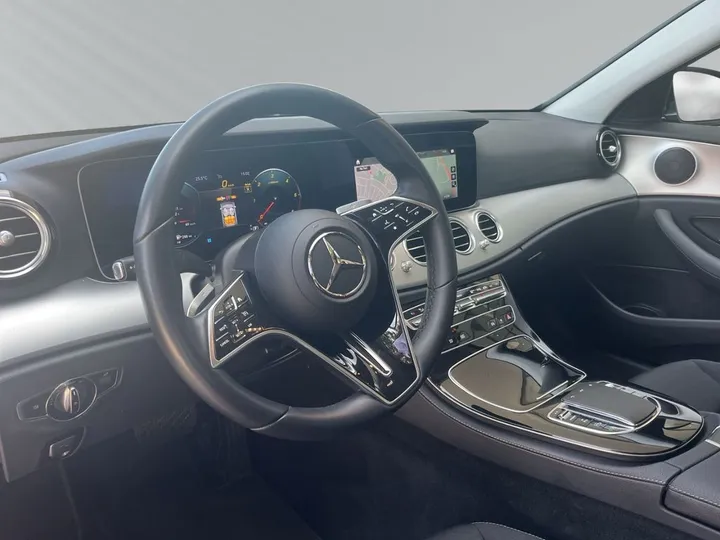 Mercedes-Benz E 400